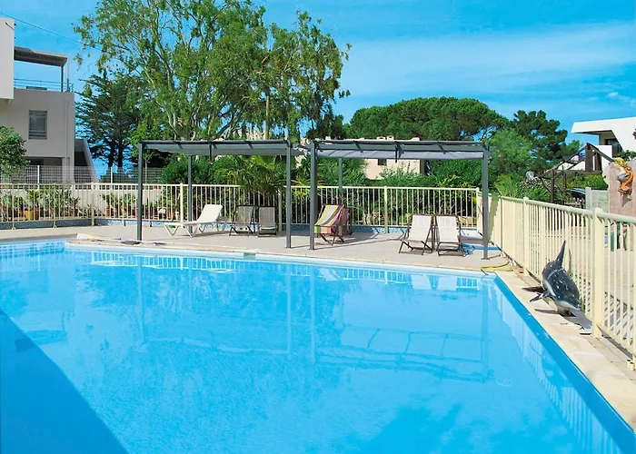 Appartement Posidonie By Interhome LʼÎle-Rousse